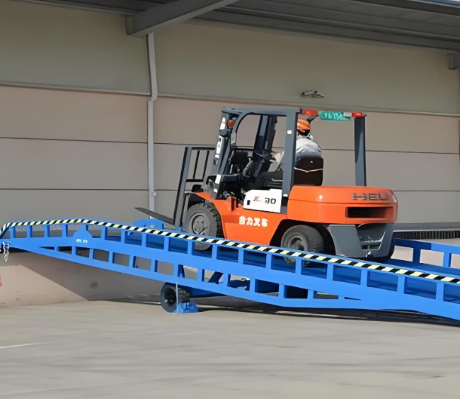 乌海移动式卸货平台（叉车用）